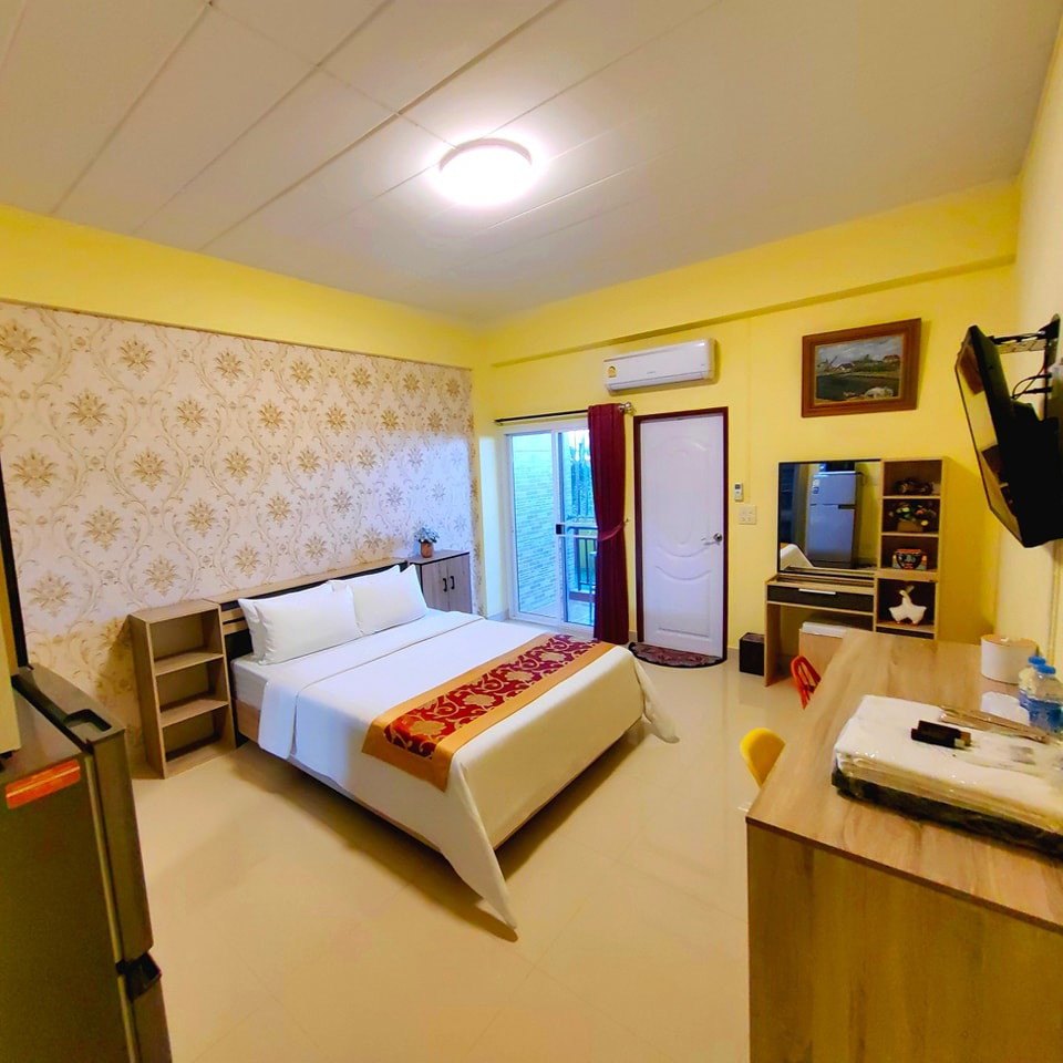 Condo · Bang Phli — photo 1