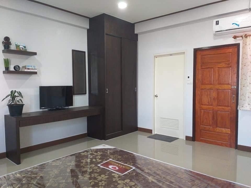 Condo — photo 2