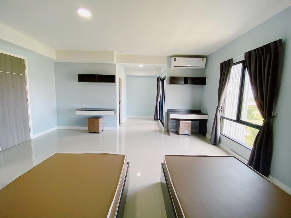 Condo — photo 2