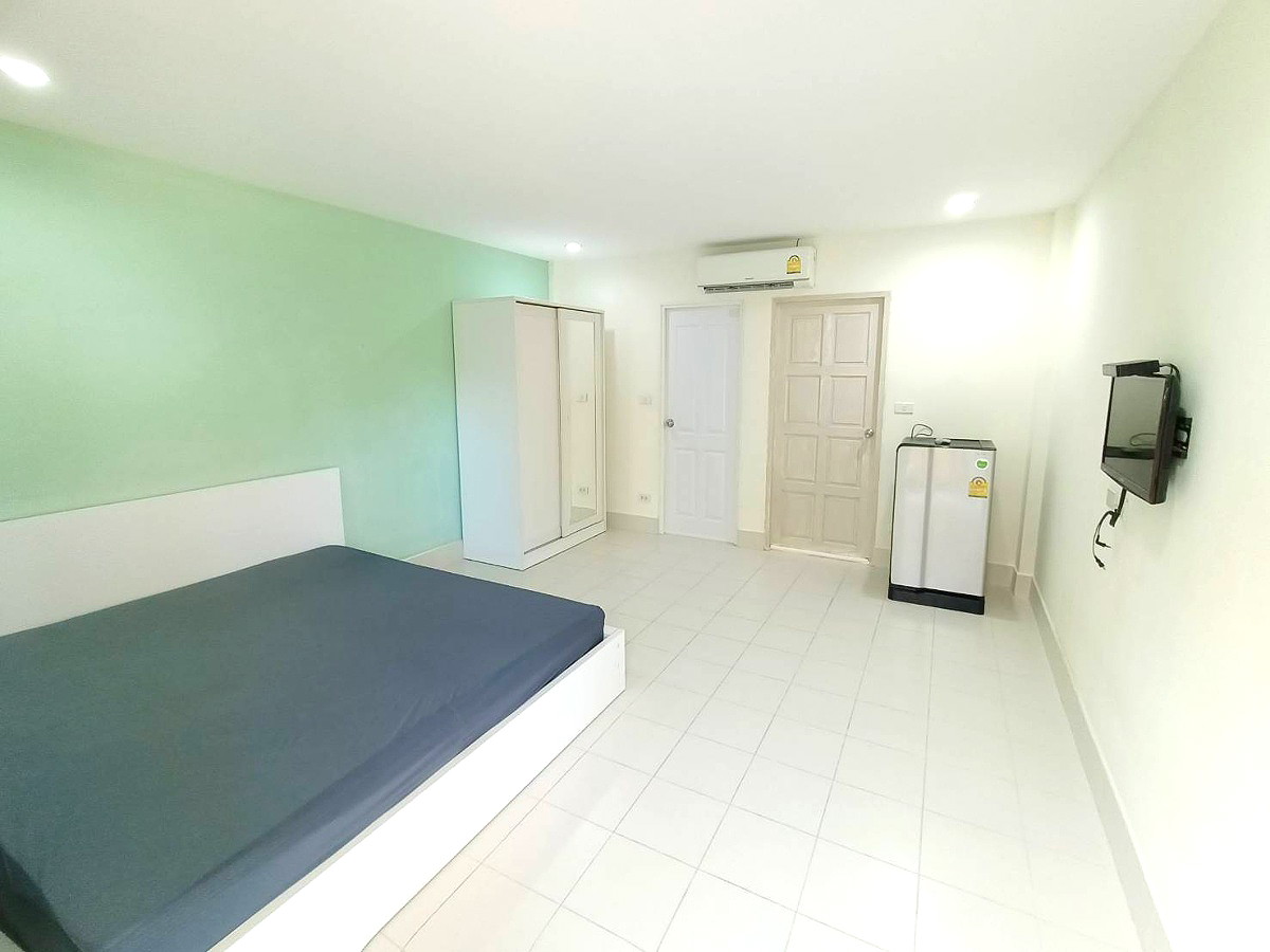 Pictures of pen house 1/14