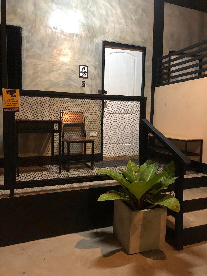 Condo — photo 1