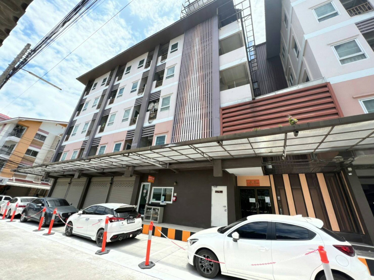 Condo · Mueang Chon Buri, chon_buri — photo 5