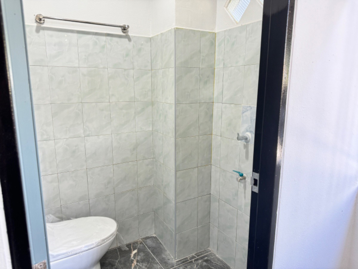 Condo · Mueang Samut Prakan — photo 2