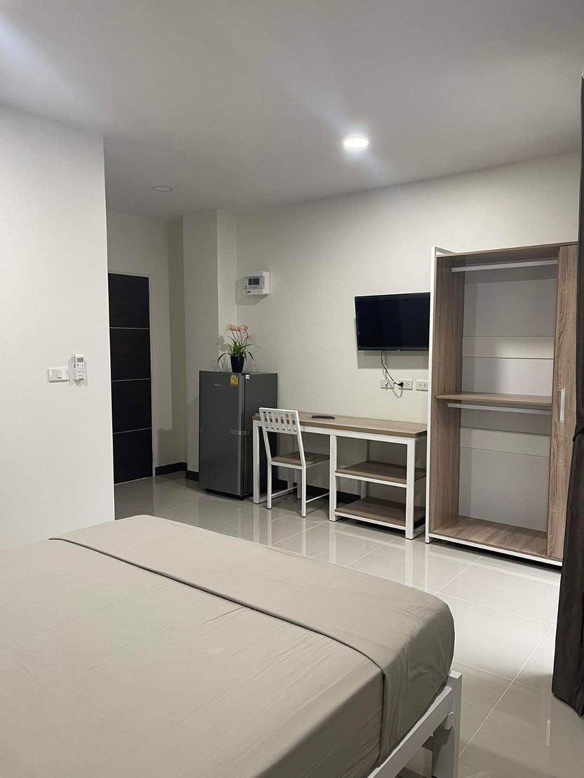 Condo — photo 2