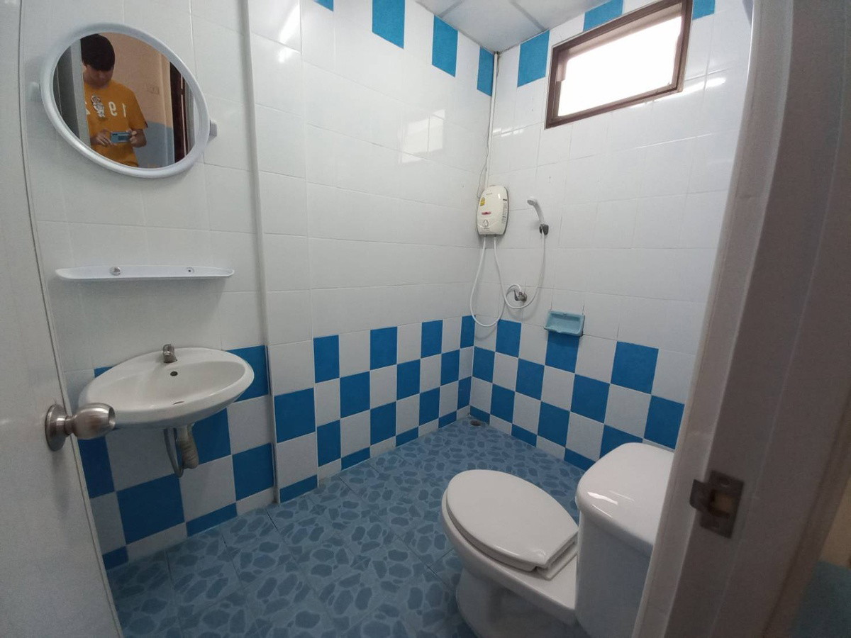 Condo — photo 3