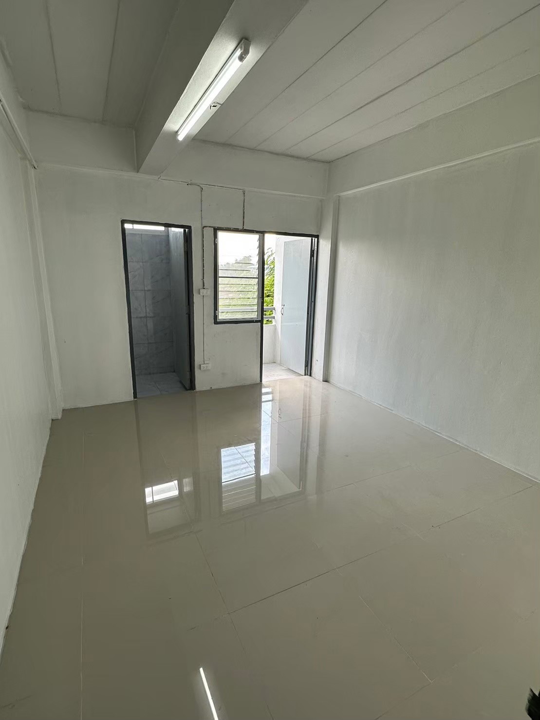 Condo — photo 4
