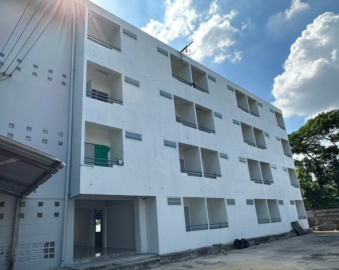 Condo — photo 2