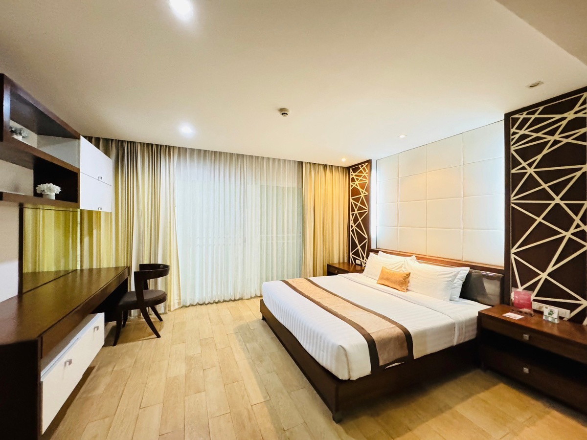Condo · Watthana, bangkok — photo 1
