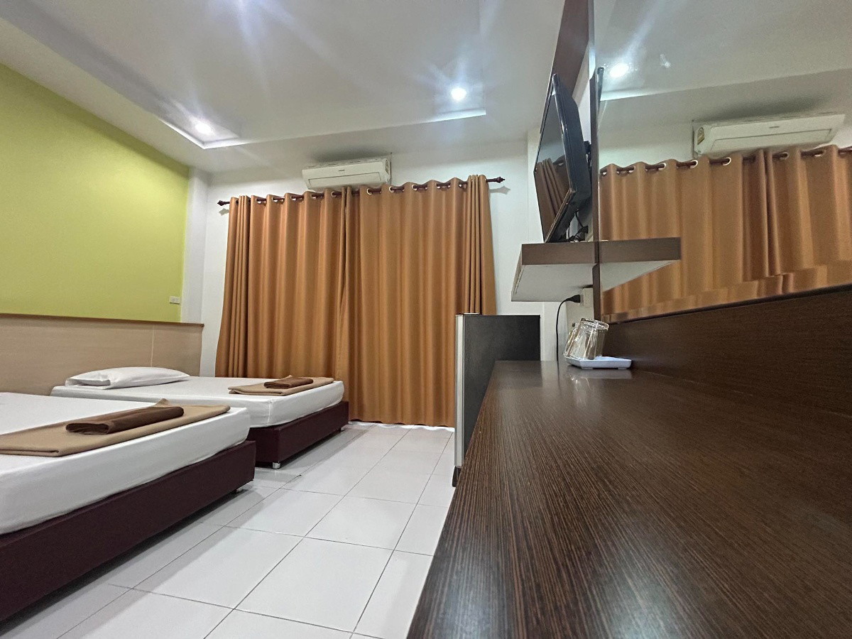 Condo — photo 3
