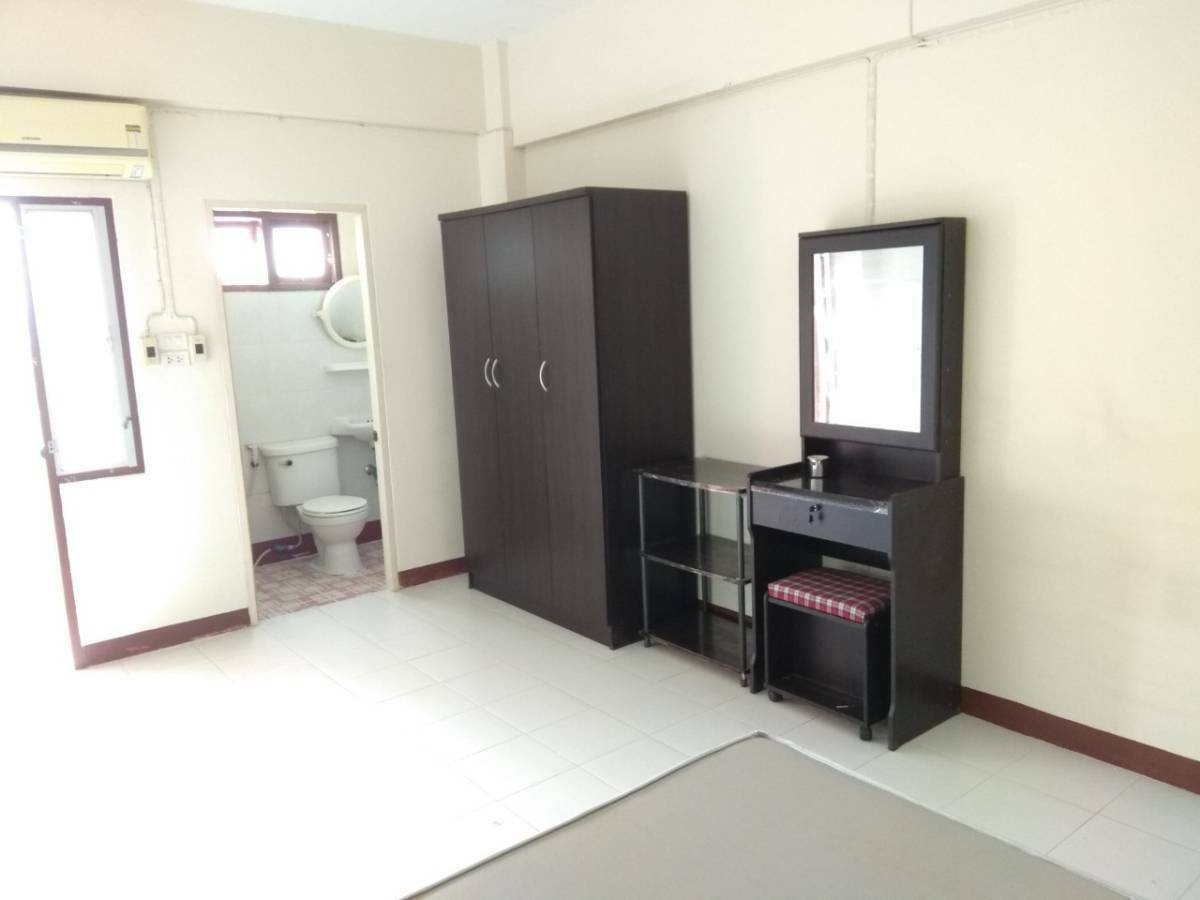 Condo · Mueang Nonthaburi — photo 1