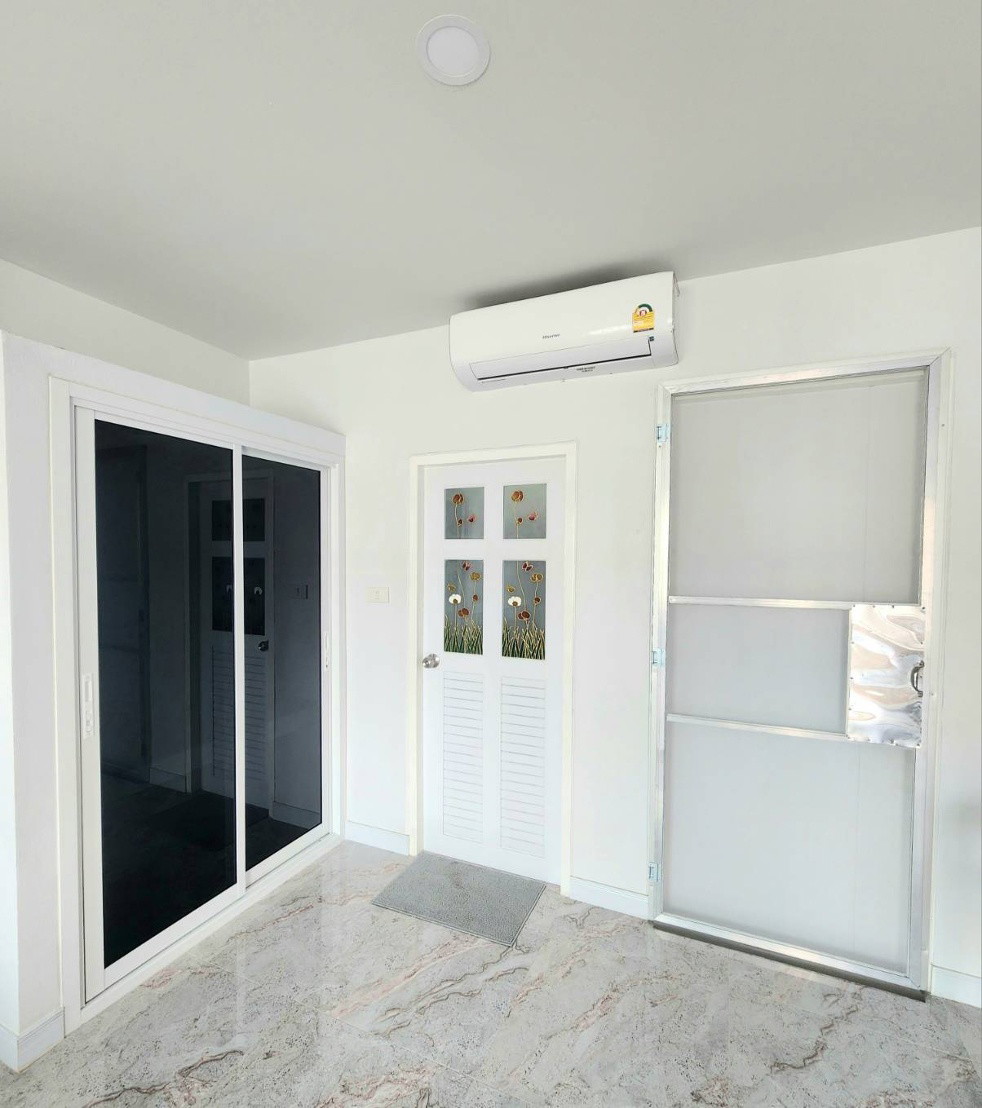 Condo — photo 3