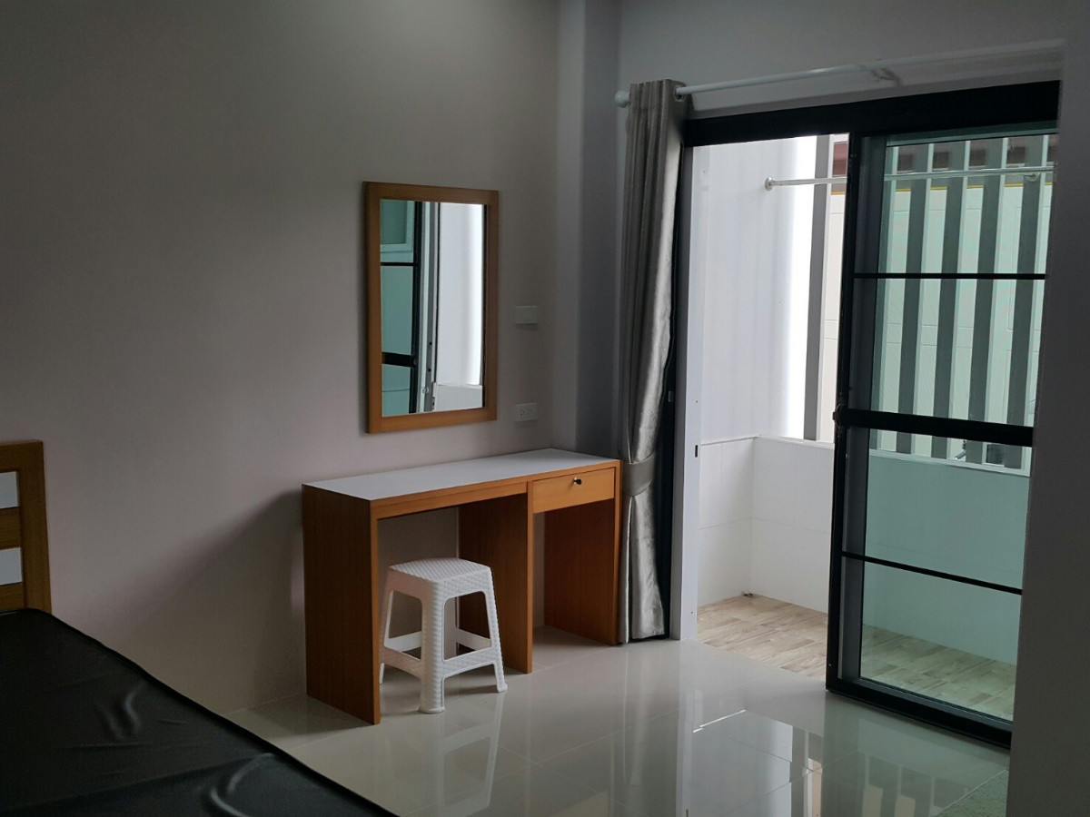 Condo — photo 3