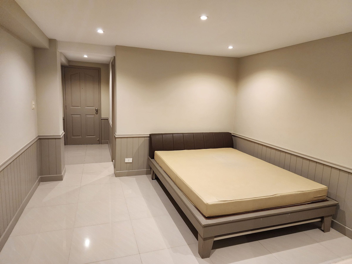 Condo · Khlong San, bangkok — photo 1