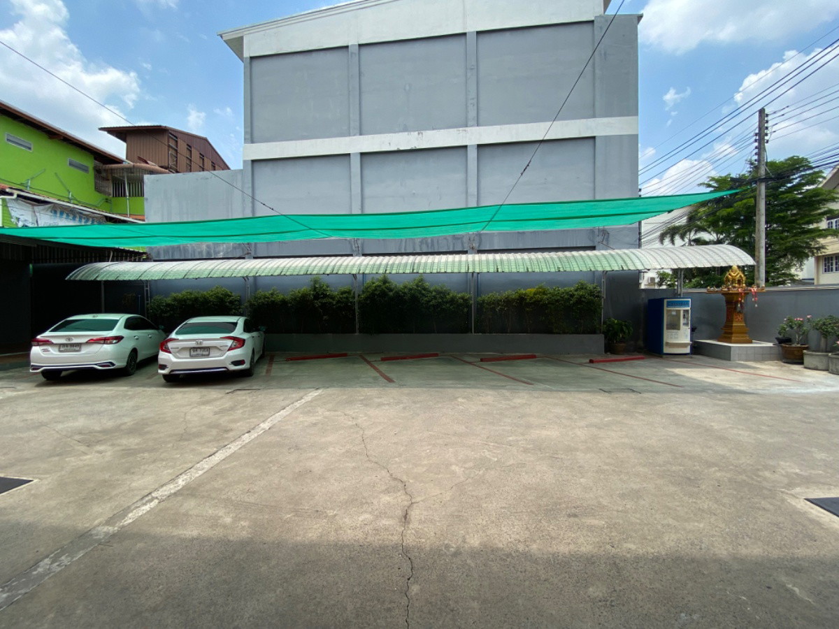Condo — photo 5