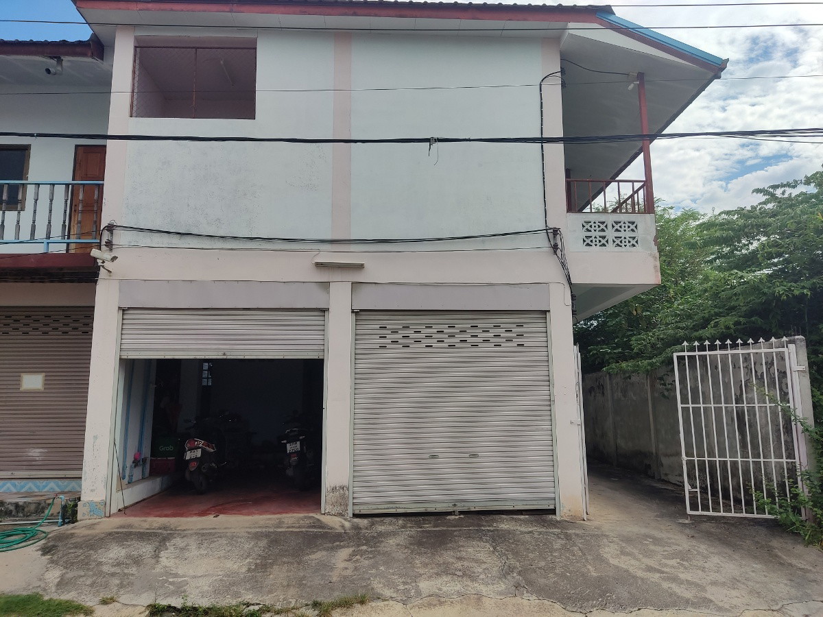 Condo — photo 2