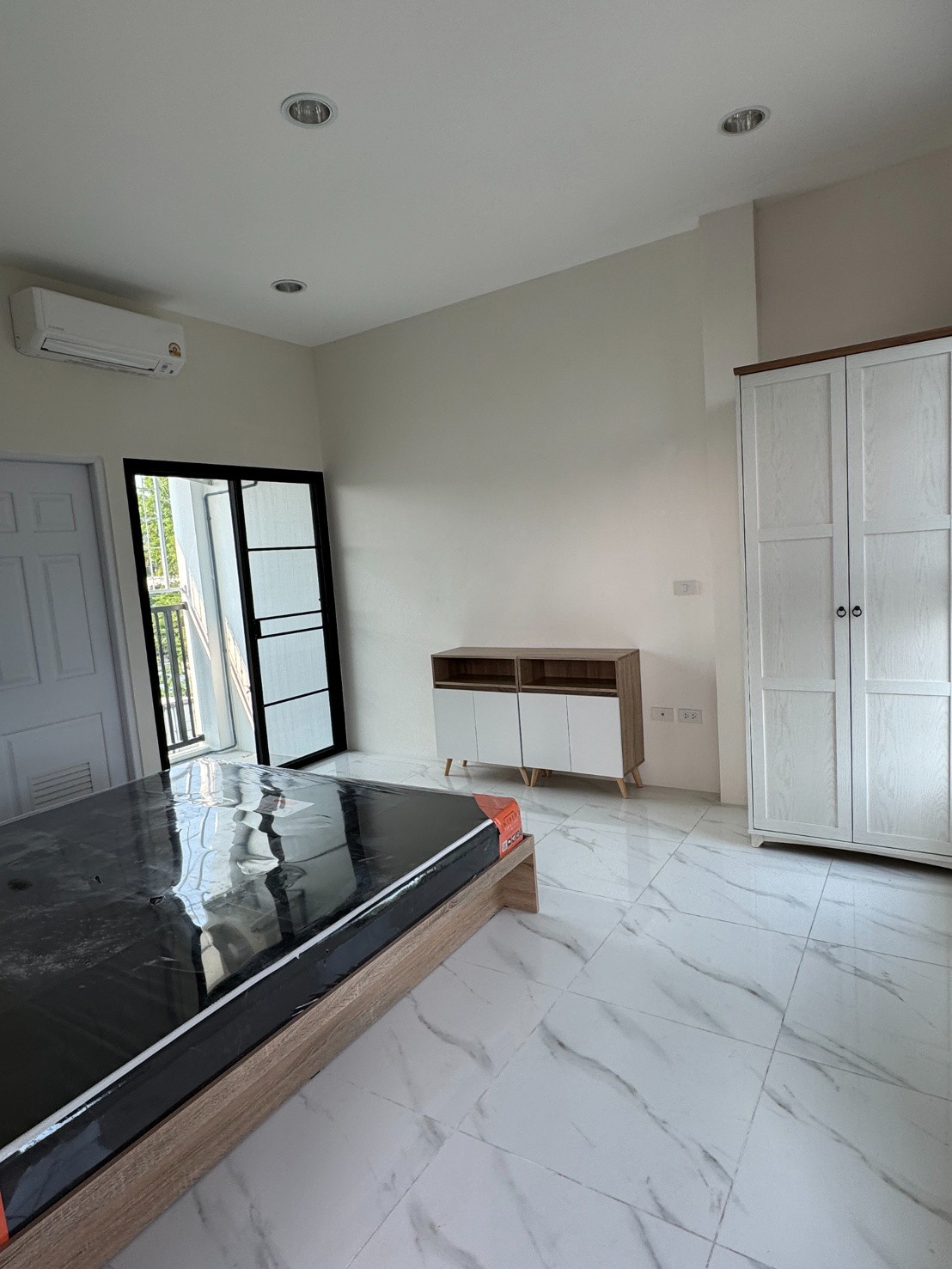 Condo · Thawi Watthana, bangkok — photo 4