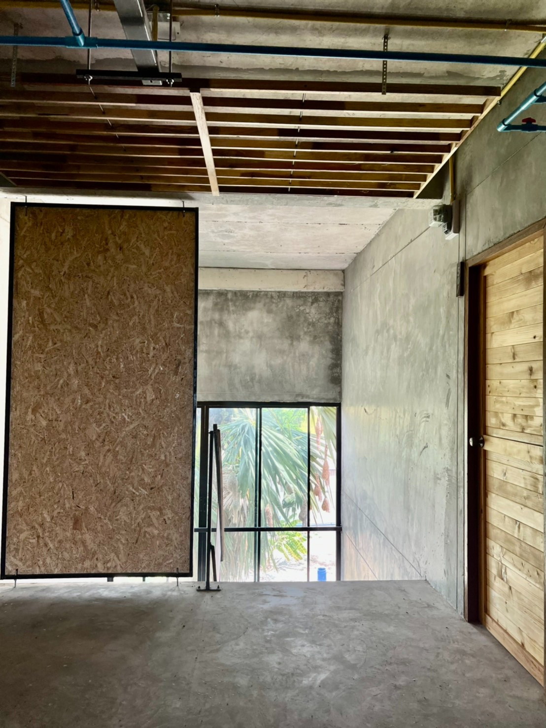 Condo — photo 2