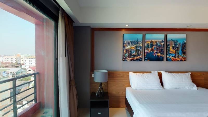 Condo — photo 3