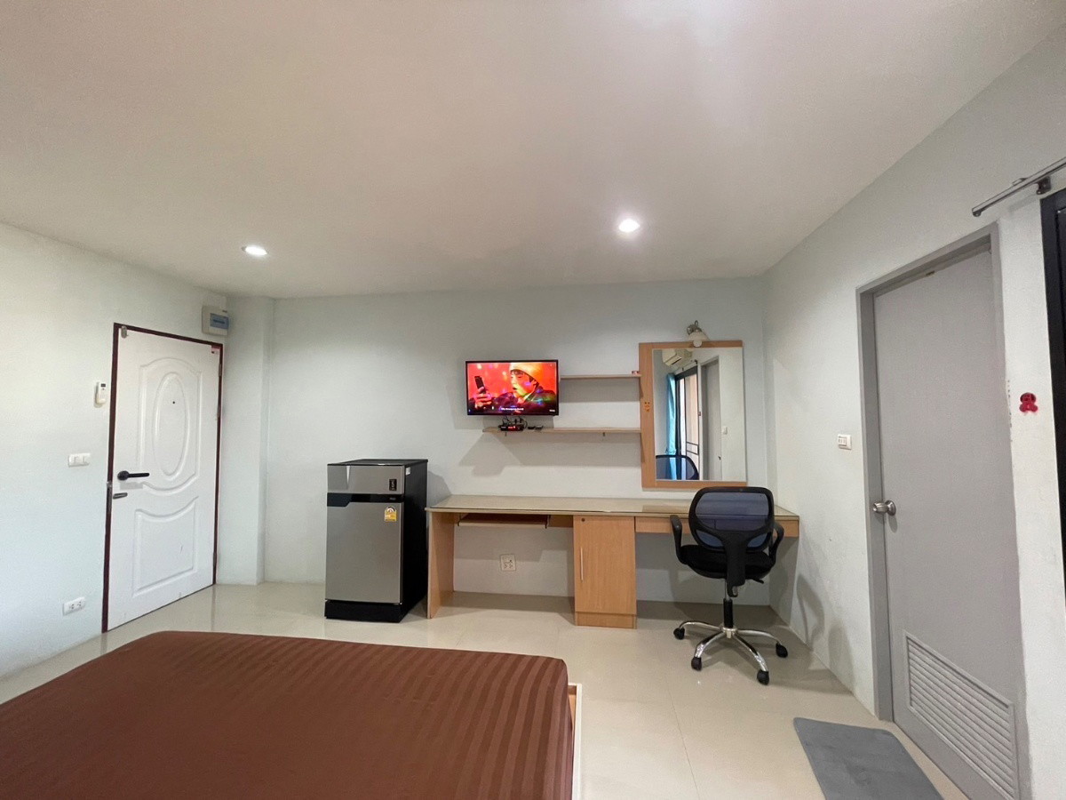 Condo — photo 3