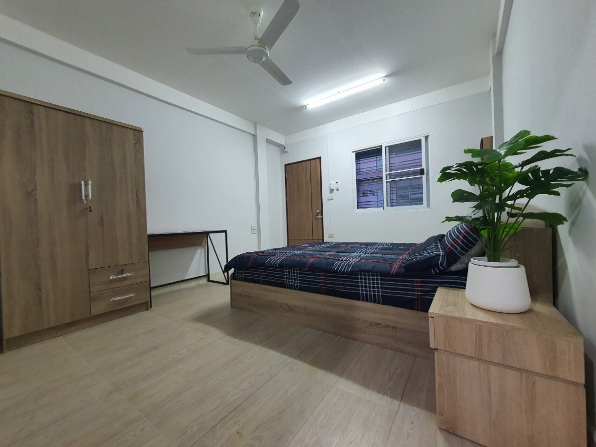 Condo — photo 2