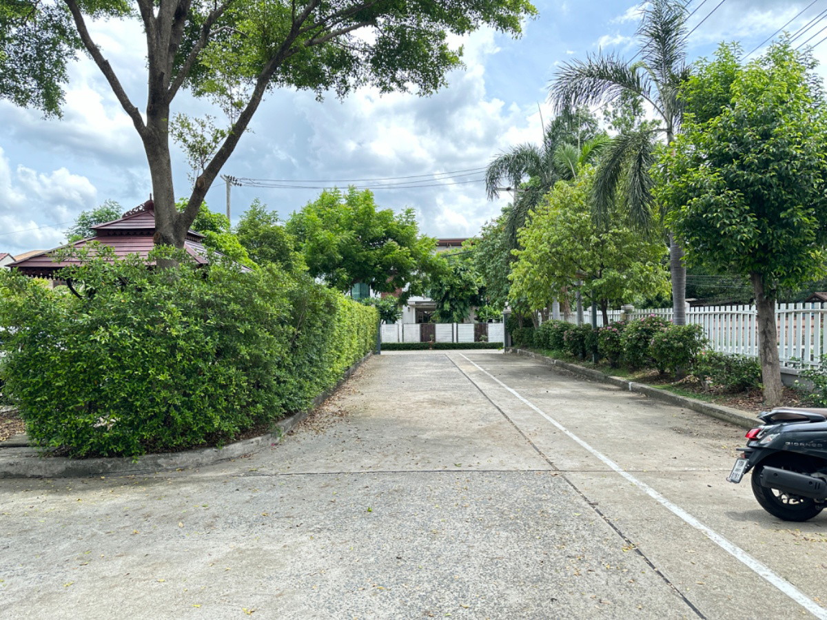 Condo · Pak Kret — photo 5
