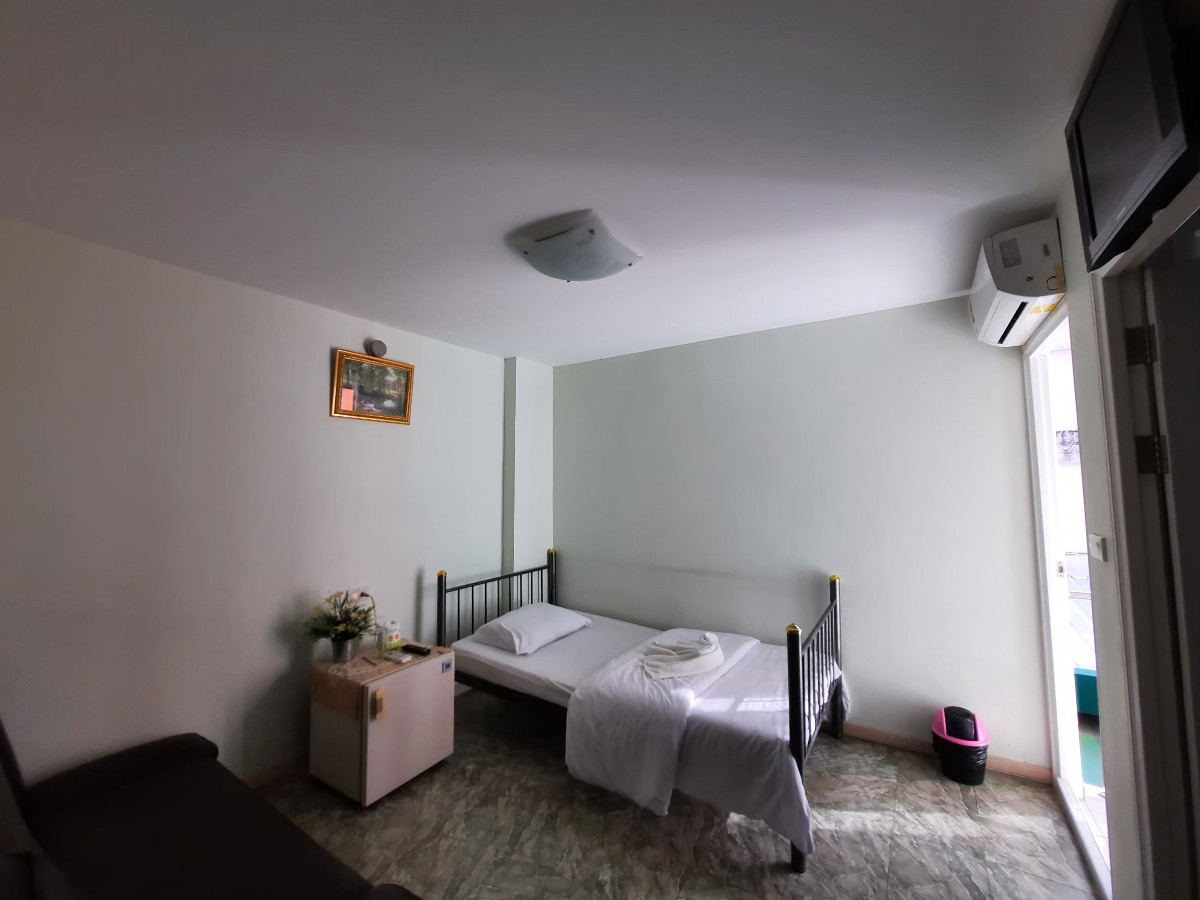 Condo · Bangkok Yai, bangkok — photo 1