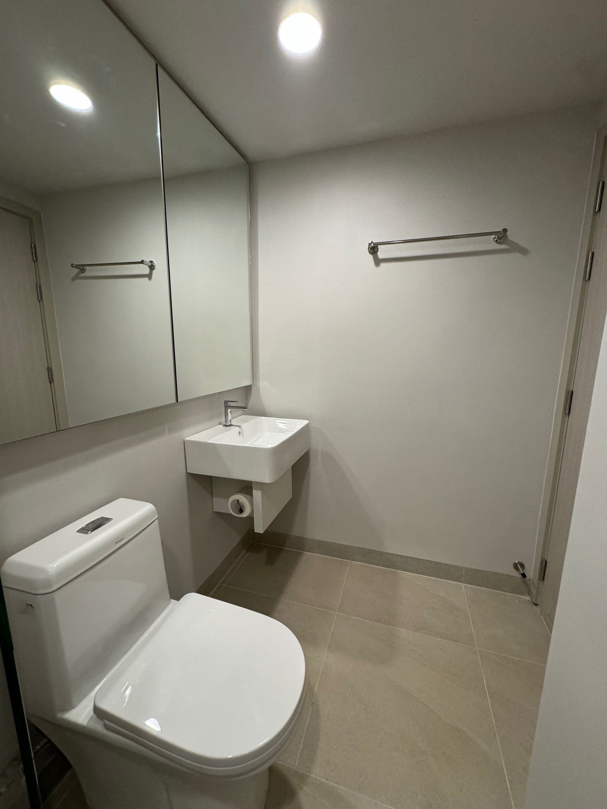 Condo · Phra Nakhon, bangkok — photo 3