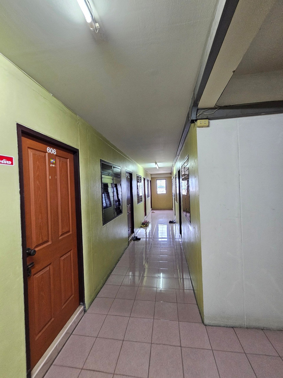 Condo — photo 2