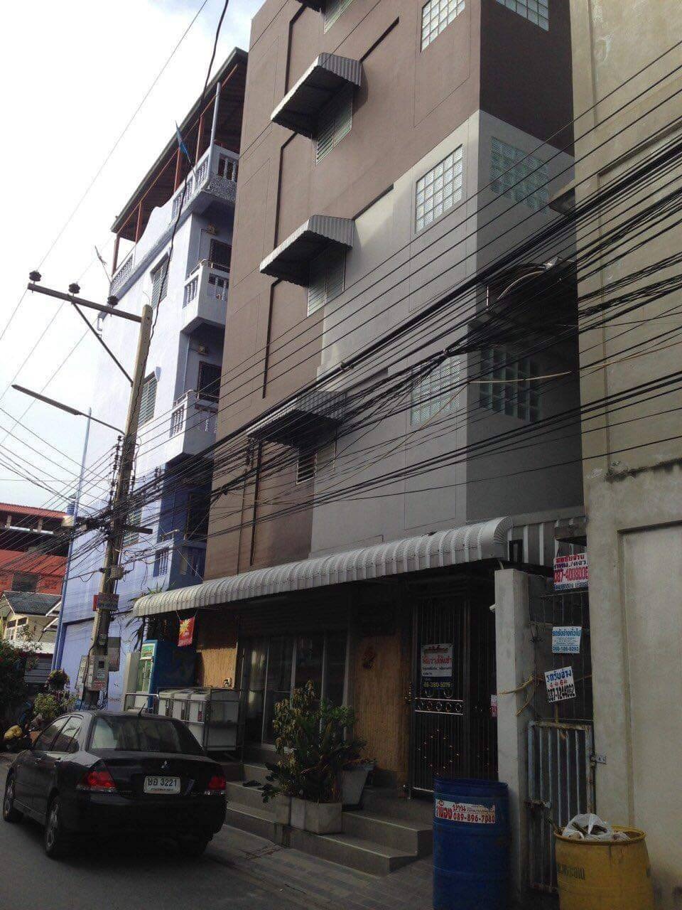 Condo — photo 2