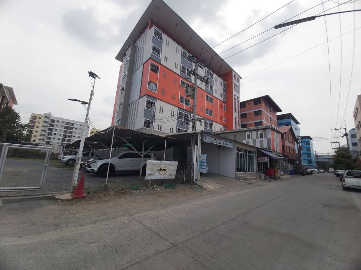 Condo — photo 2