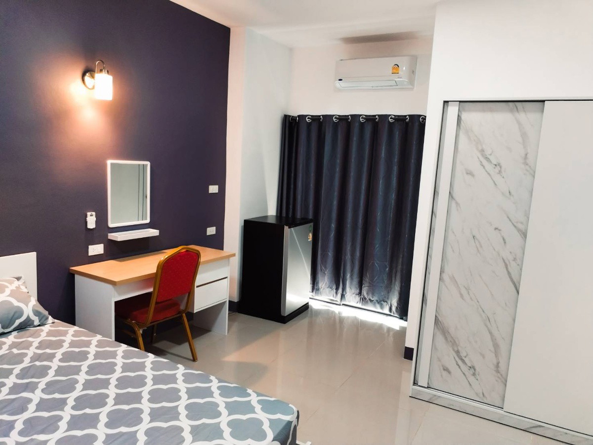 Condo — photo 2