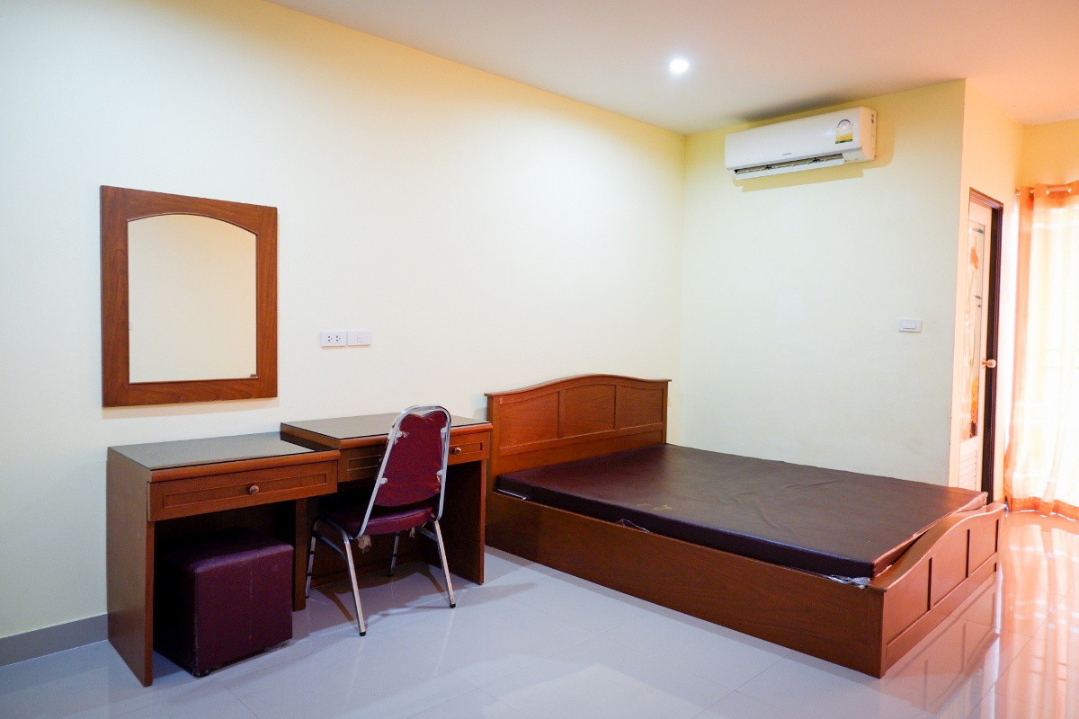 Condo · Watthana, bangkok — photo 5