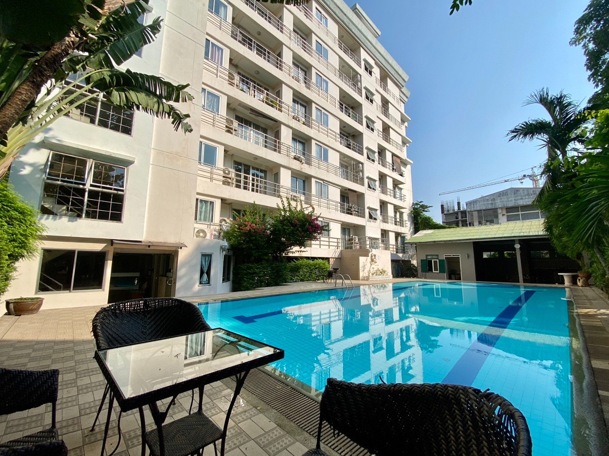 Condo · Dusit, bangkok — photo 4
