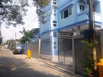 Condo · bangkok — photo 1
