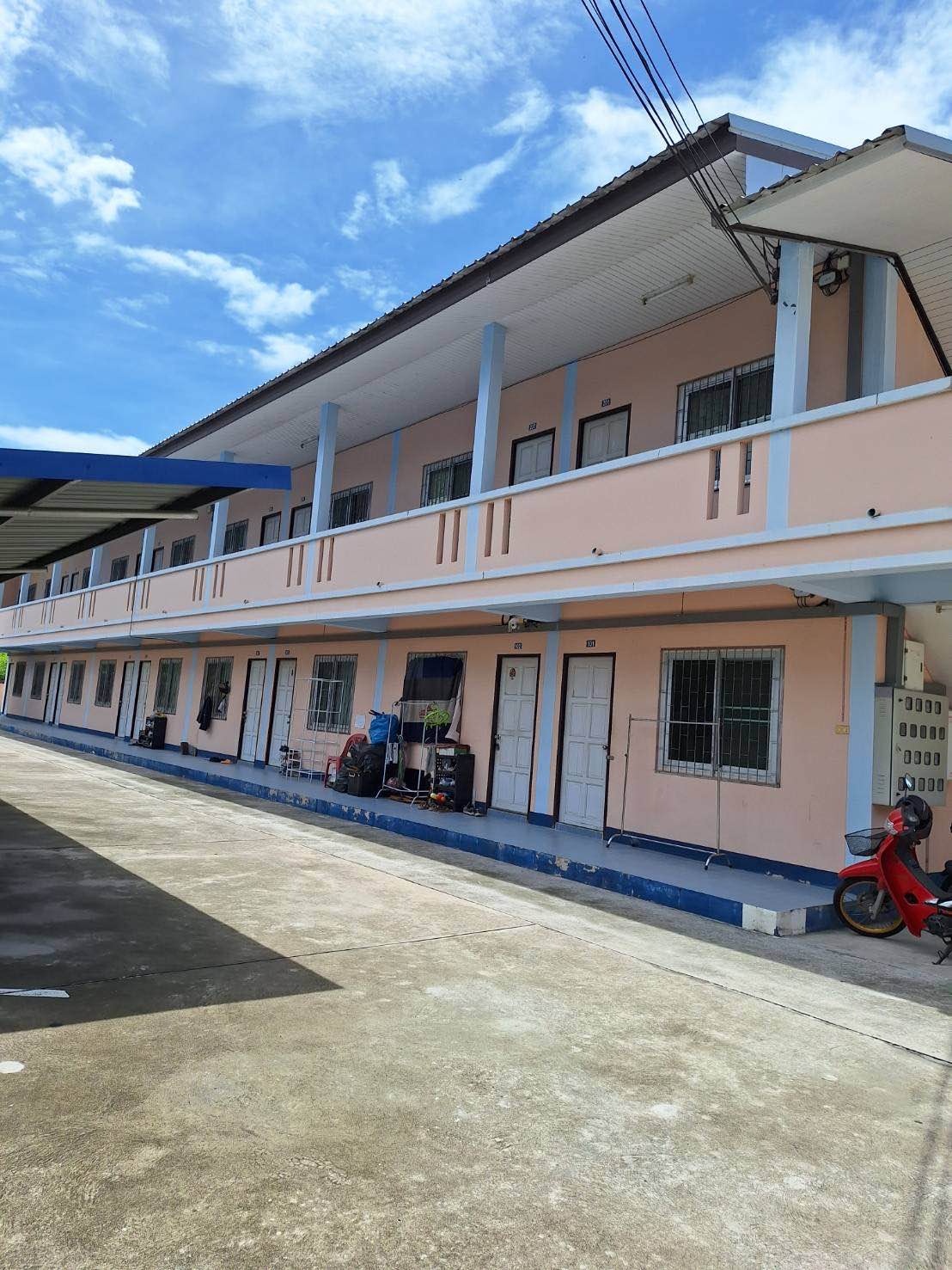 Condo · Mueang Chon Buri, chon_buri — photo 2