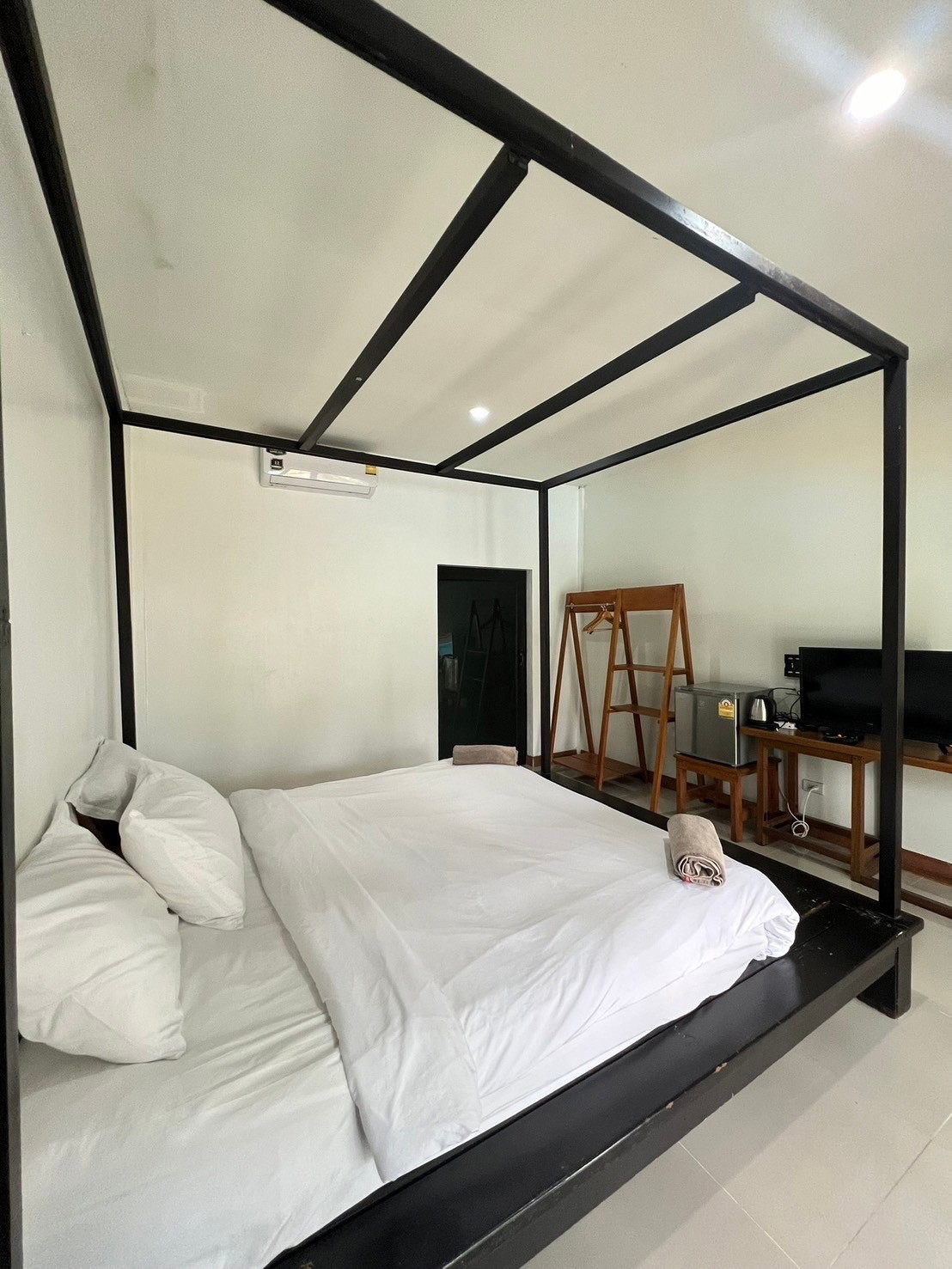 Condo — photo 2