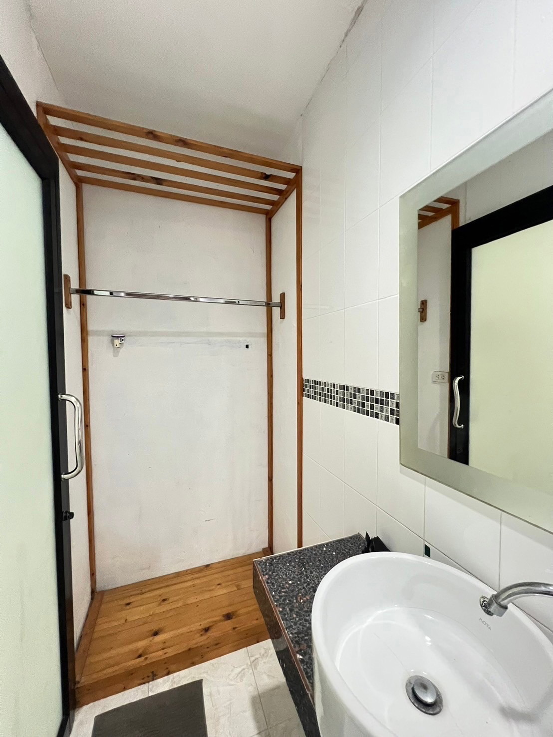 Condo — photo 5