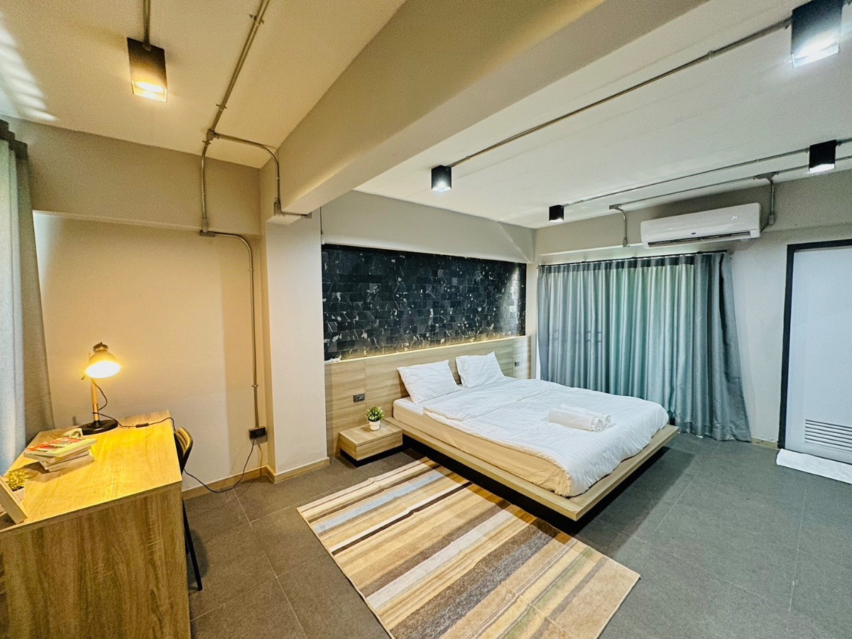Condo · Bang Bua Thong