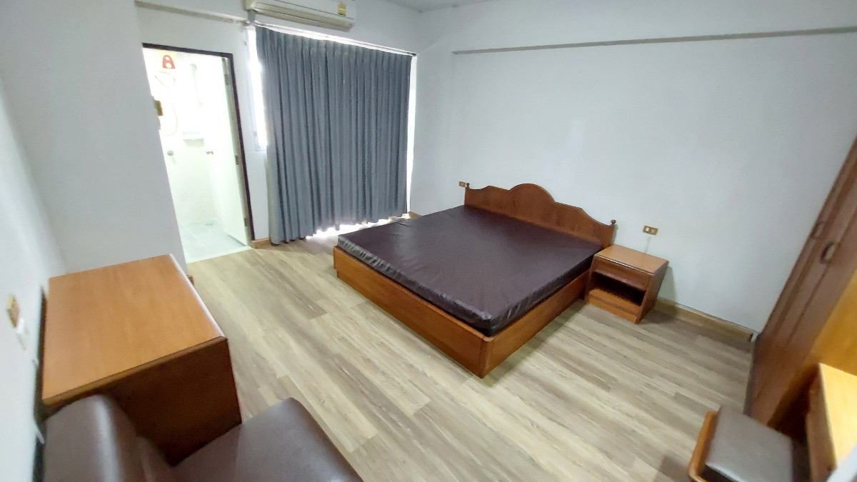 Condo · Khlong San, bangkok — photo 2