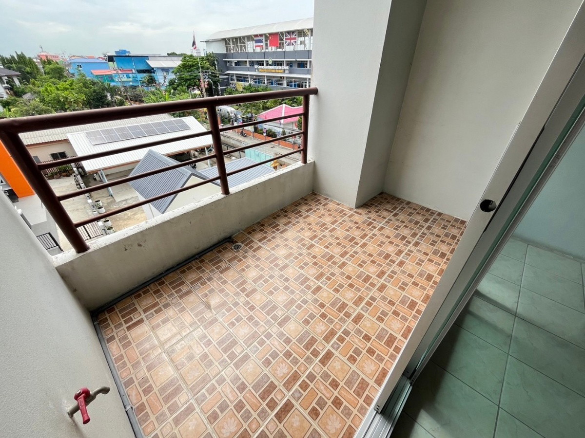 Condo · Phra Khanong, bangkok — photo 5