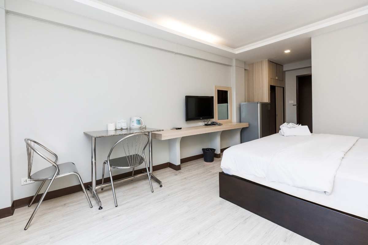 Condo · Saphan Sung, bangkok — photo 4