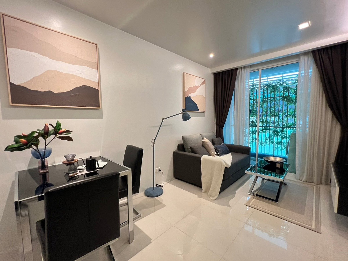 Condo · Watthana, bangkok — photo 1