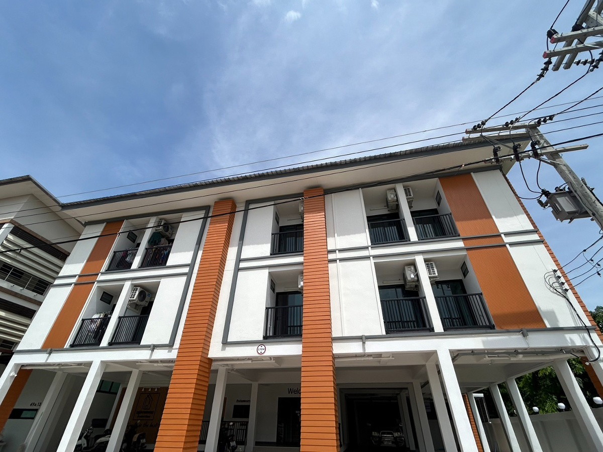Condo — photo 1