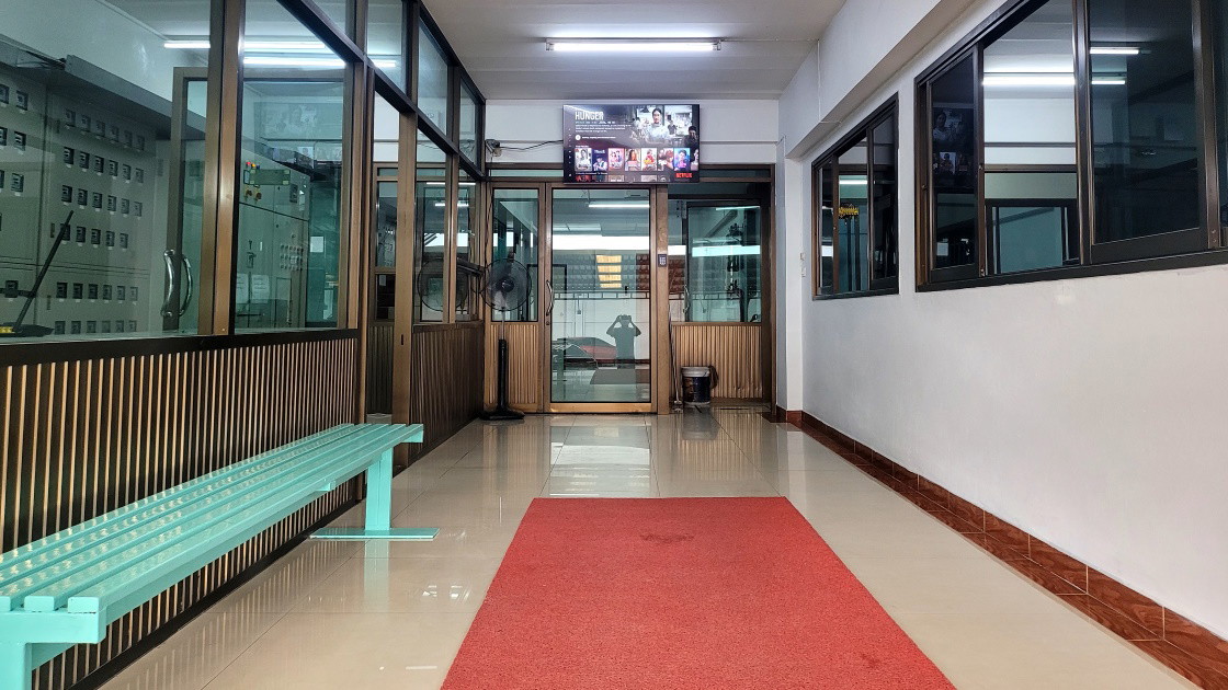 Condo · Bang Khun Thian, bangkok — photo 4