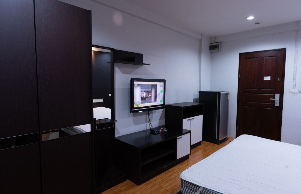 Condo · Phra Khanong, bangkok — photo 4