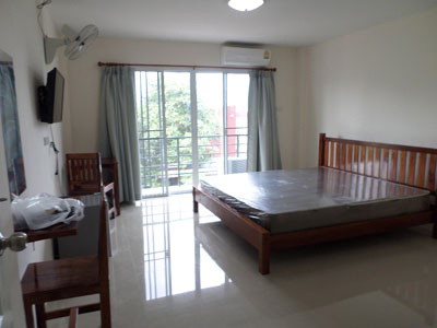 Condo — photo 1