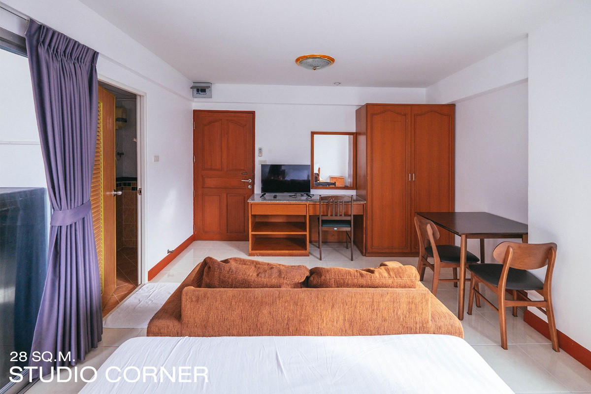 Condo · Khlong Toei, bangkok — photo 2