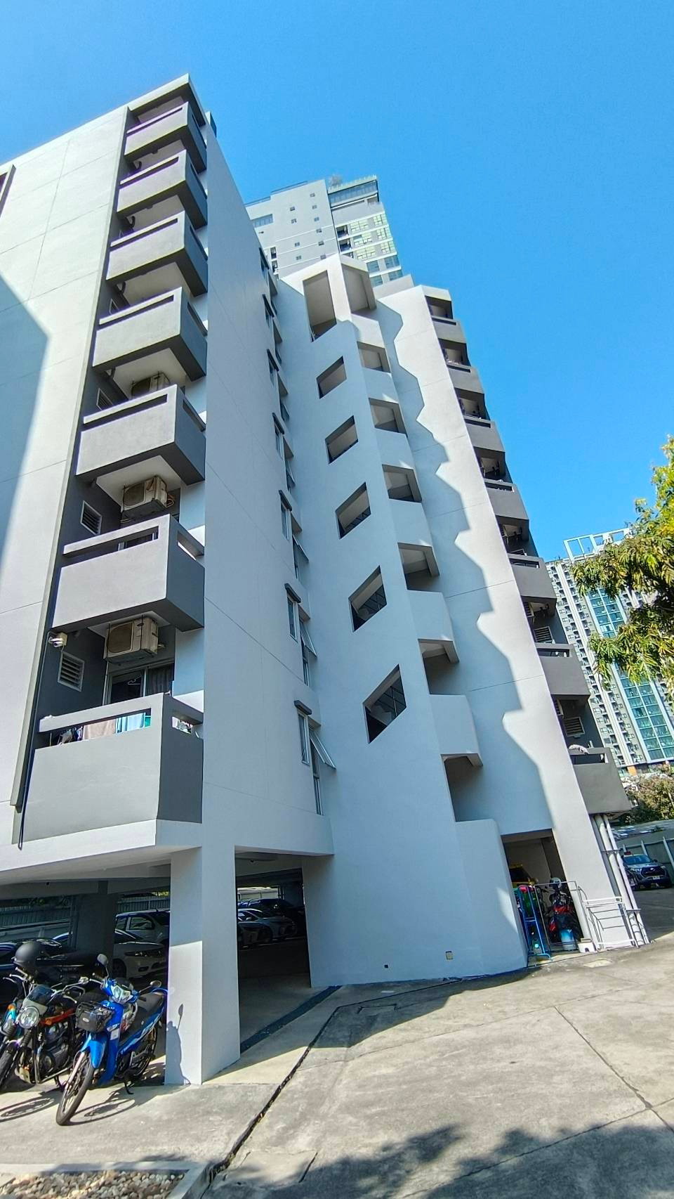 Condo · bangkok — photo 1