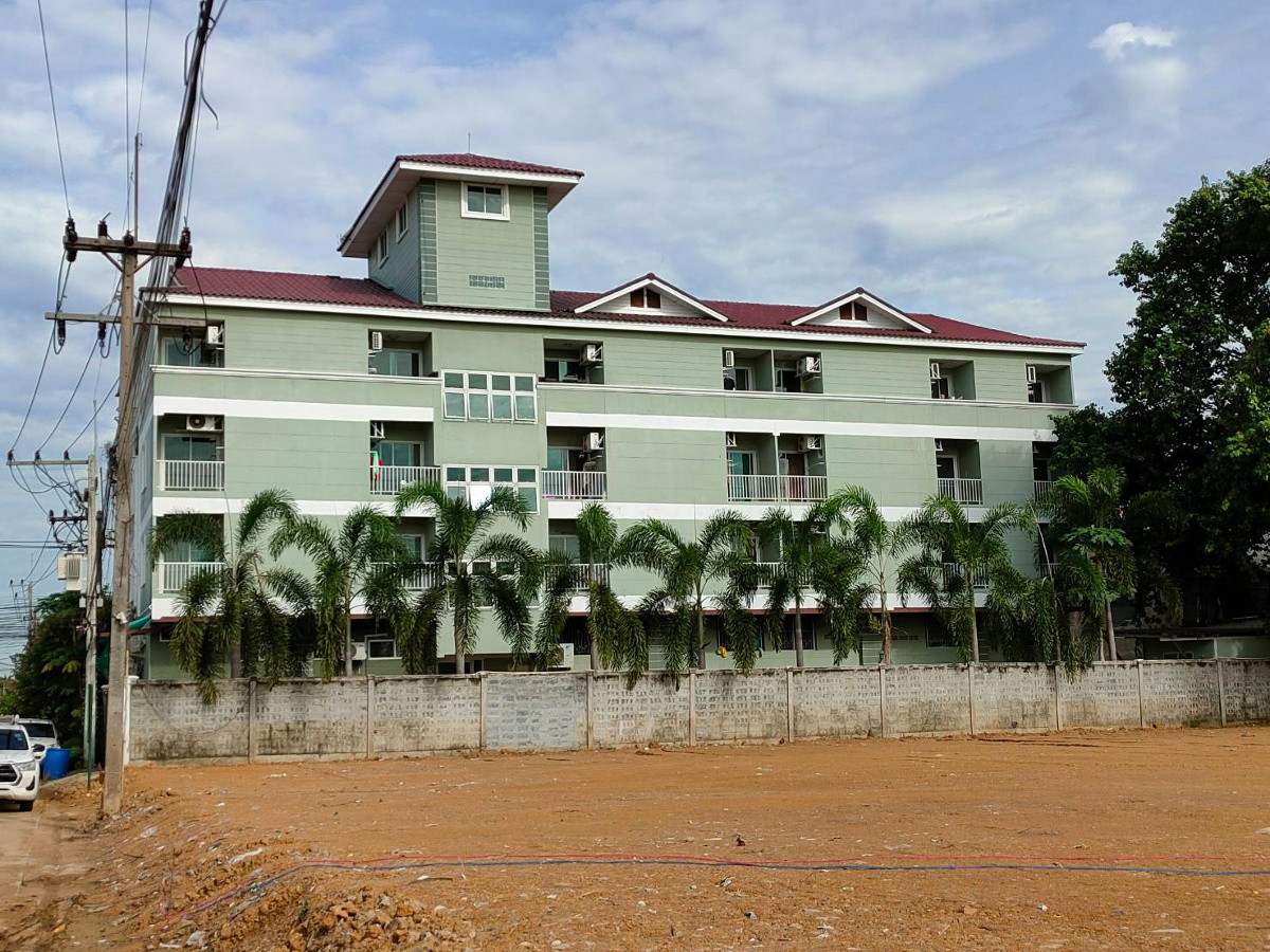 Condo — photo 2
