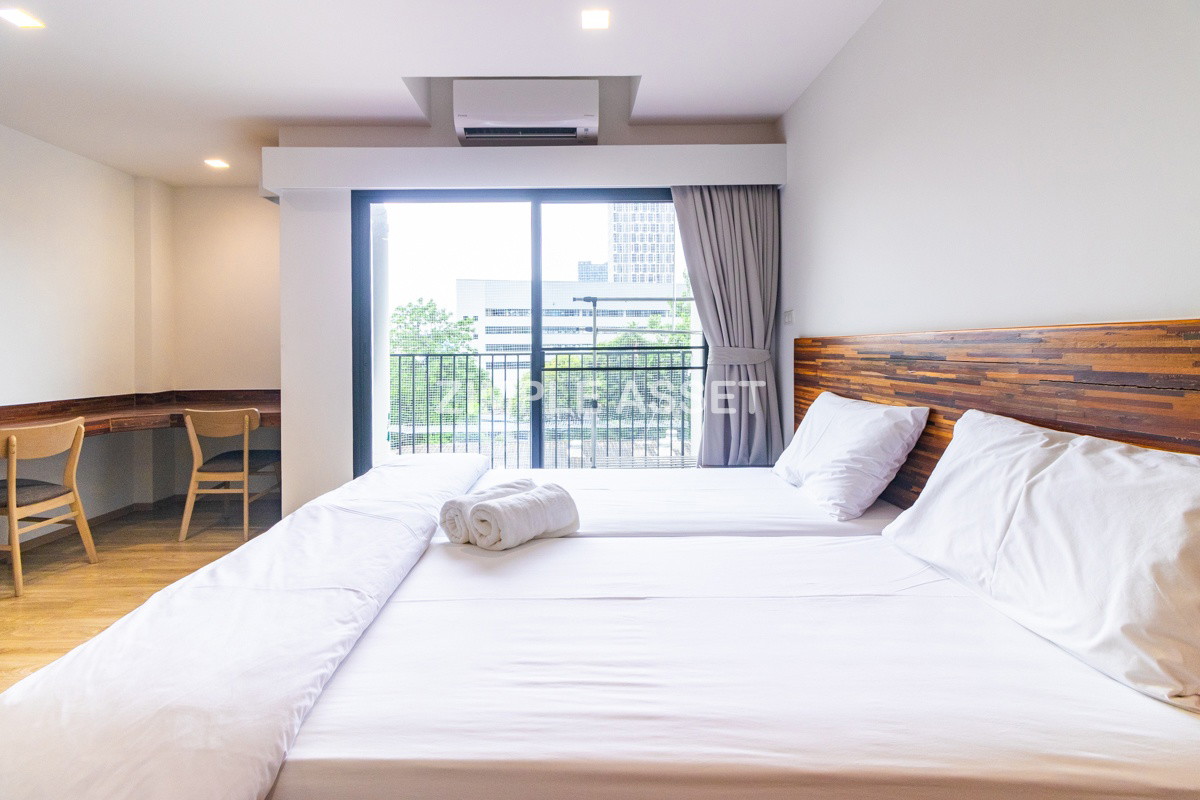 Condo · Phra Khanong, bangkok — photo 2